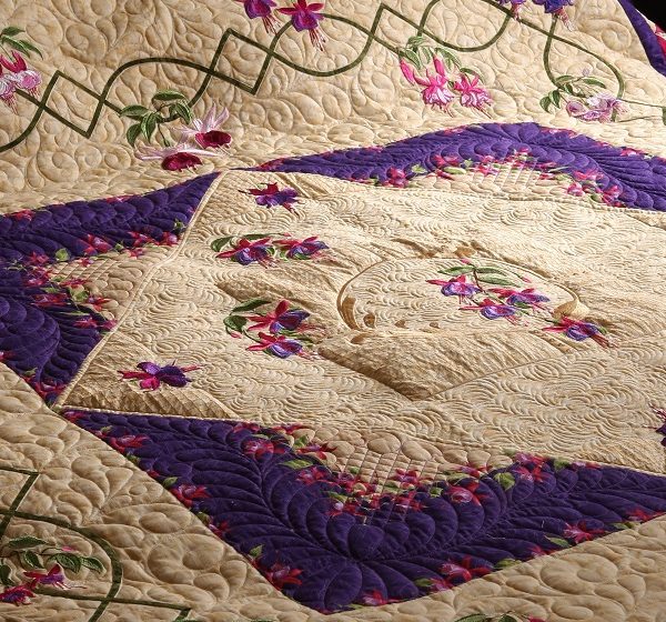 Fuchsia Fantasy Quilt Thread Kit (33 x 1,000m and 1 x 5,000m)